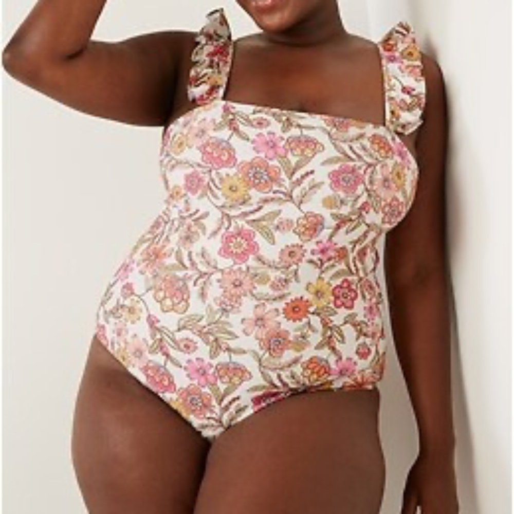 Old Navy Square-Neck Ruffled Strap French-Cut One-Piece Swimsuit - Picture 3 of 3